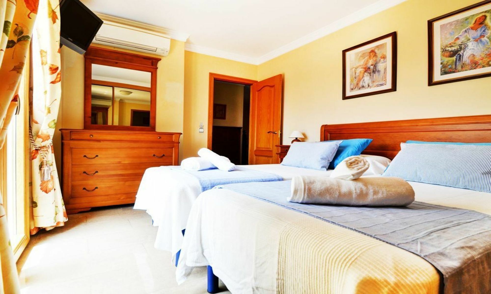 Villa 104515 - In *